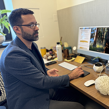 Rodrigo Braga headshot